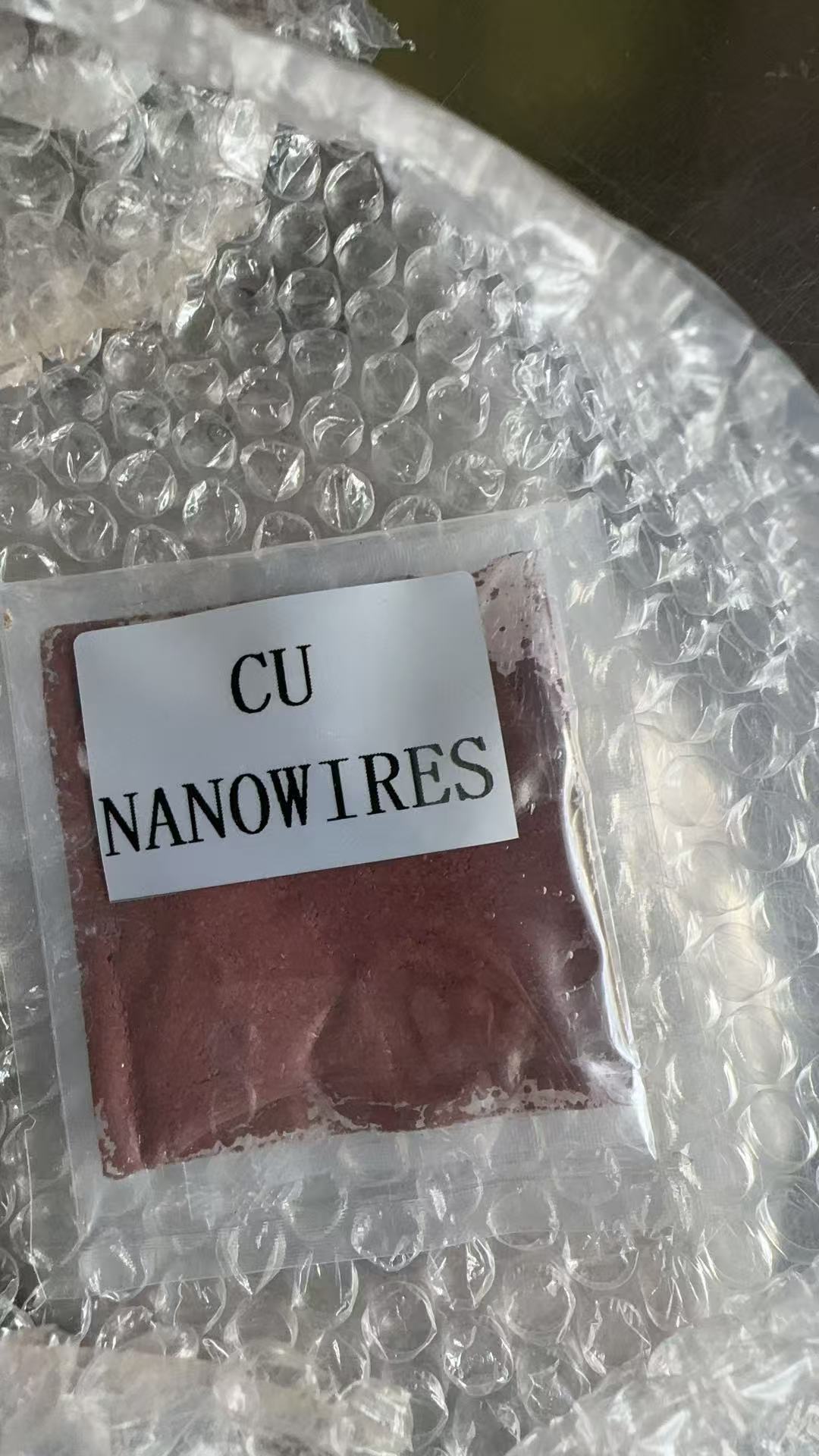 Bakır Nanotellerimiz Neden Solvent İçinde Teslim Ediliyor?